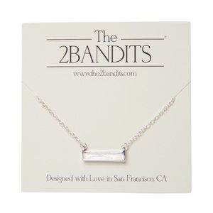 🆕 New 2Bandits Athena Silver Iridescent Necklace
